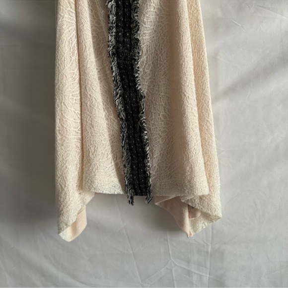 Anthropologie | Akemi + Kin Crossroads Cream Lace Black Fringe Tank Top Size M - Picture 6 of 14